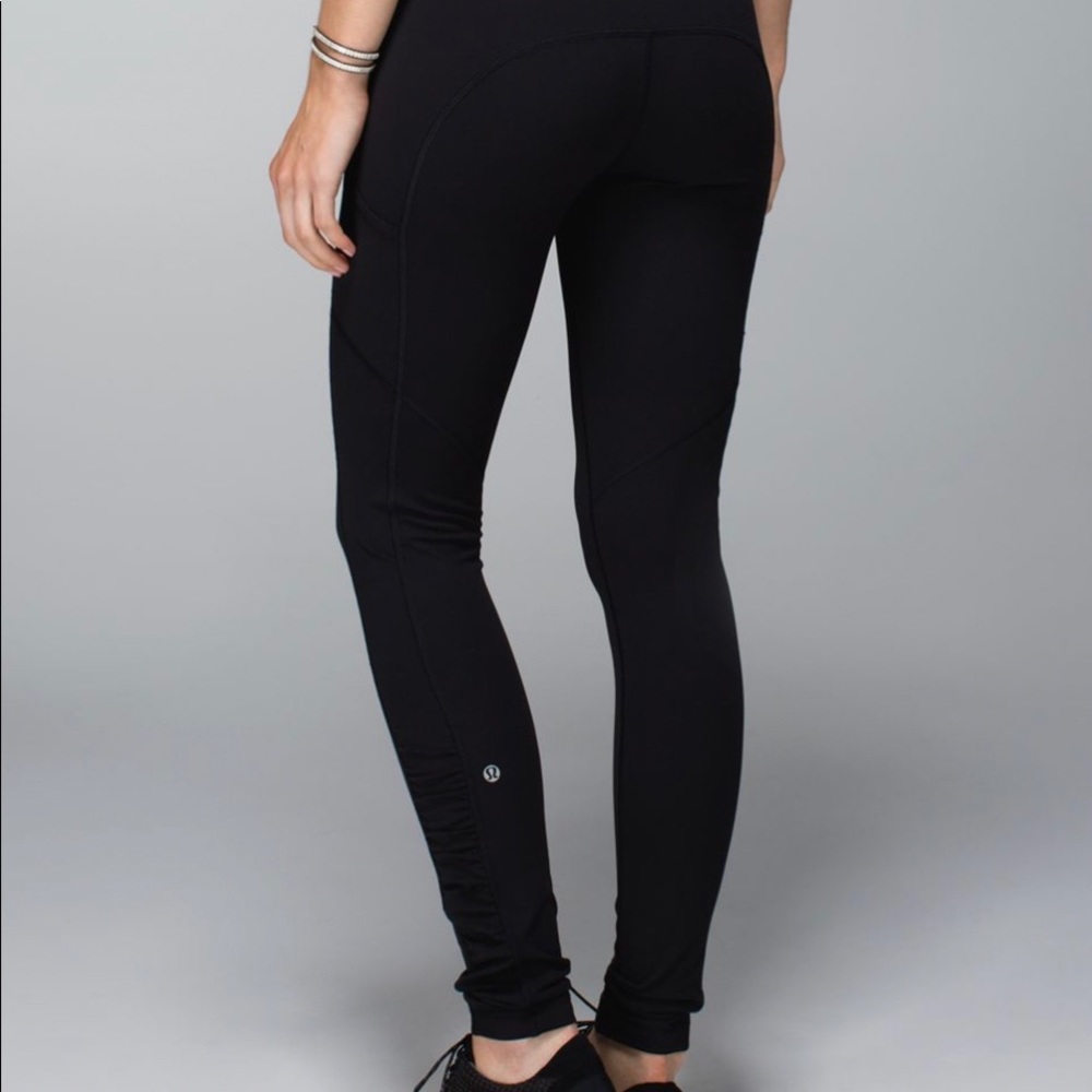 Black Lululemon leggings